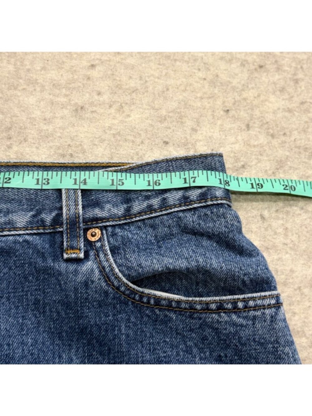 Vintage 90's Levi's 550 Relaxed Fit Tapered Leg Women's Denim Jeans Size 18 - Picture 8 of 10